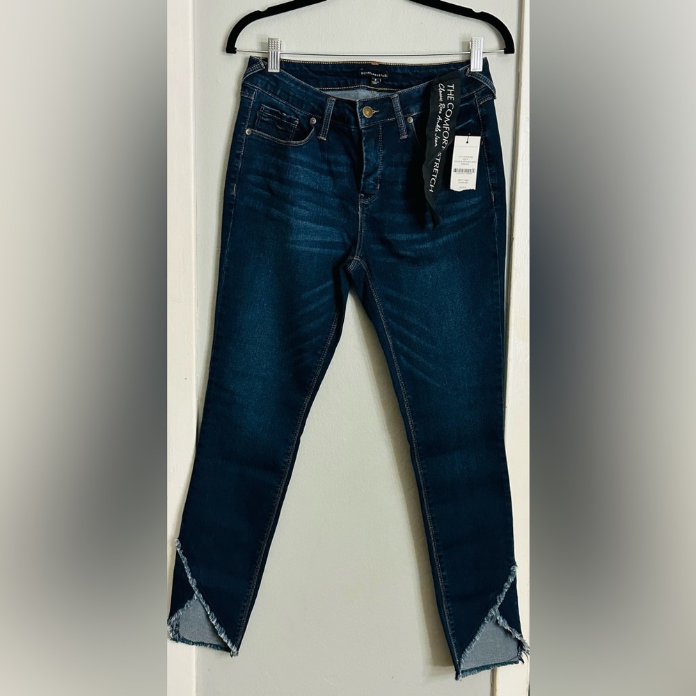 Women’s signature Studio Jeans